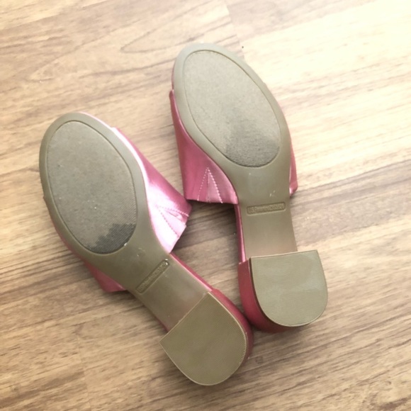 Pink Heeled Sandals - Picture 3 of 3